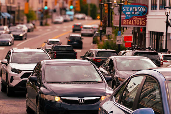 traffic and cars on Washington Road